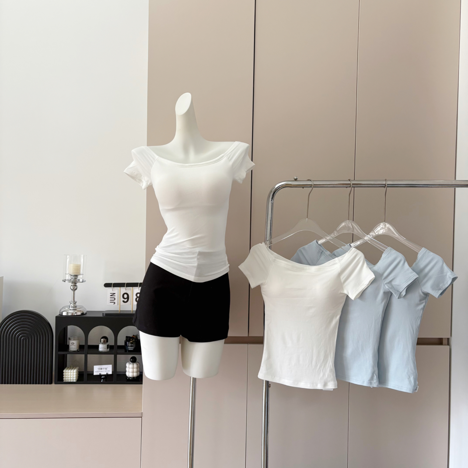 Women's Off-Shoulder Short Sleeve Crop T-Shirt with Padded Bust