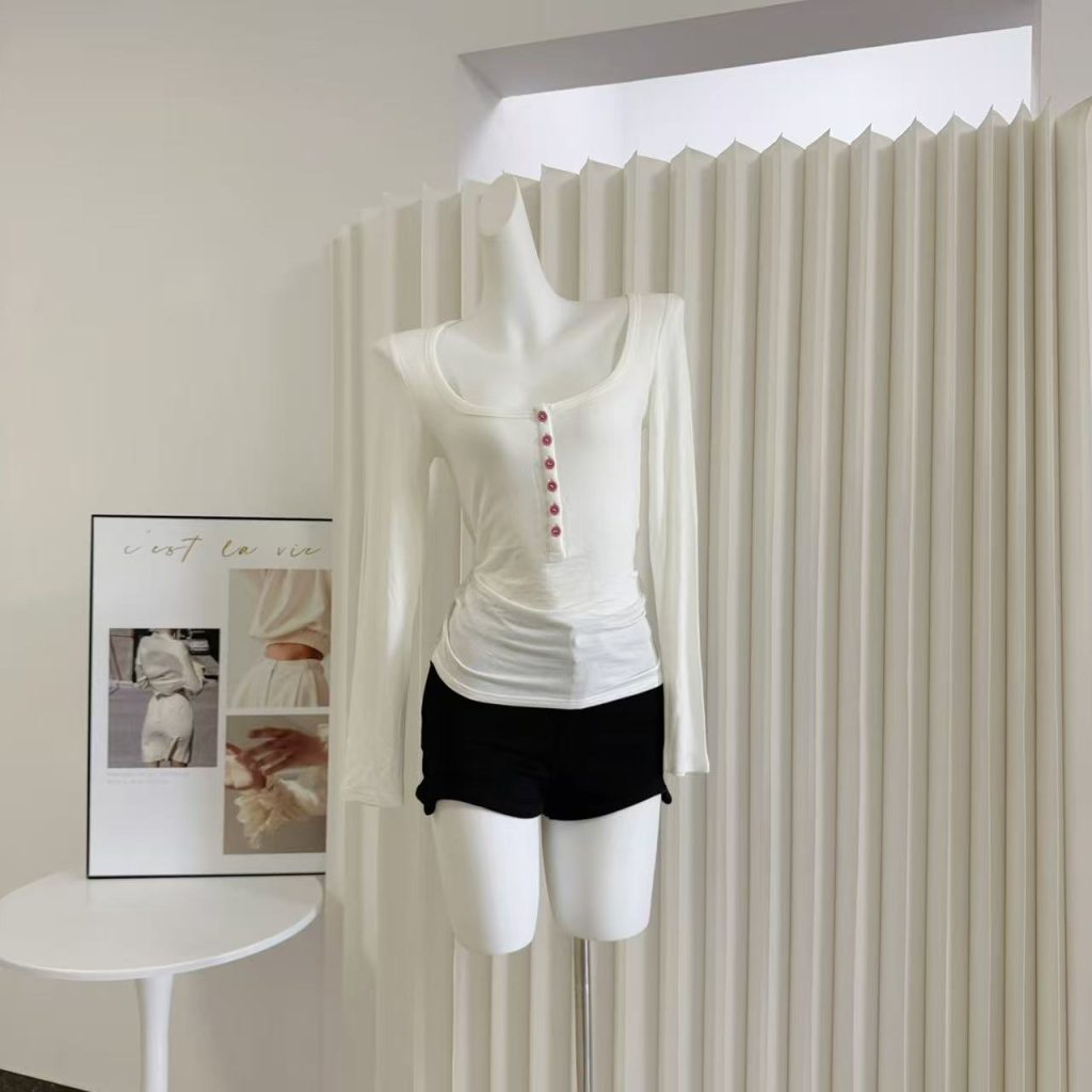 LilyQin Milky White Button Long Sleeve T-Shirt with Half Placket and Large U Neck