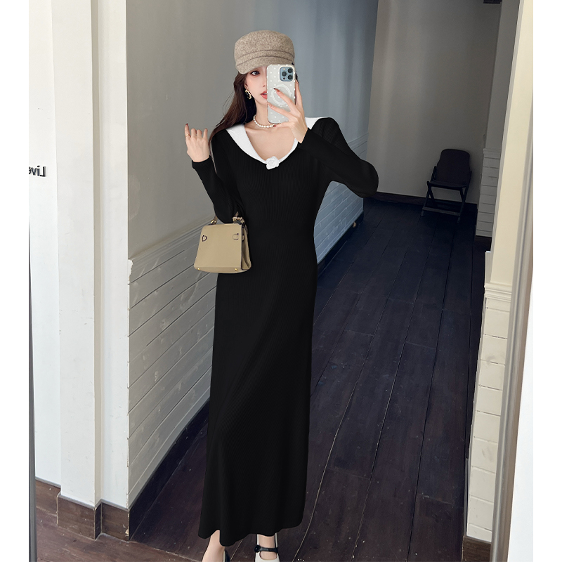 Elegant French V-Neck Slim Fit Long Sleeve Knit Dress - Image 4