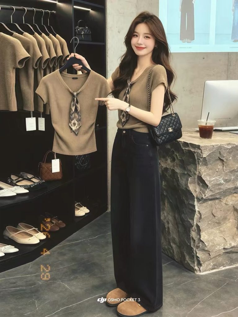 French Light Mature V-Neck Ribbon Tie Short Sleeve T-Shirt Women Summer 2026 New Design Top