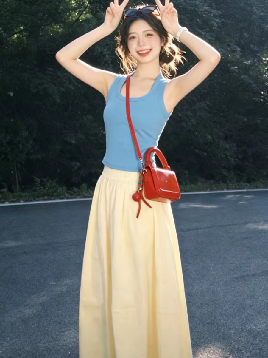 Blue U-Neck Sleeveless Slim Fit Women's Cami Top Summer 2026 - Image 4